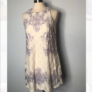 Cream & lavender lace sleeveless dress